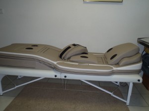 Massage bed met voeten massage   